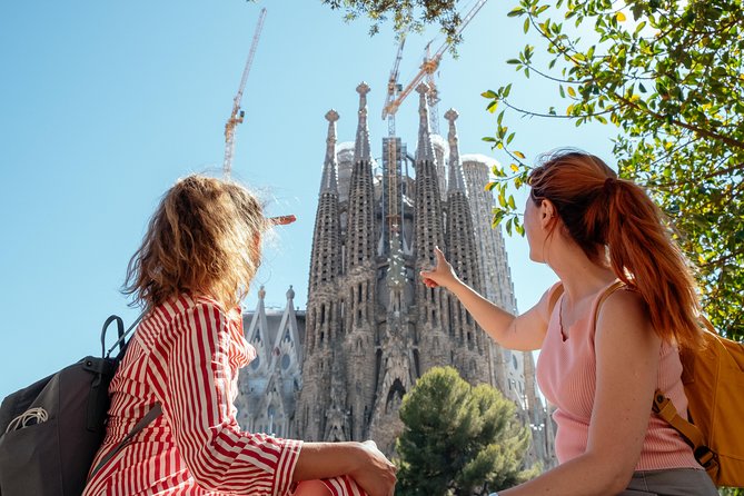 Treasures of Barcelona: Private Gaudi Walking Tour - Gaudí’s early work and the value of seeing the beginning