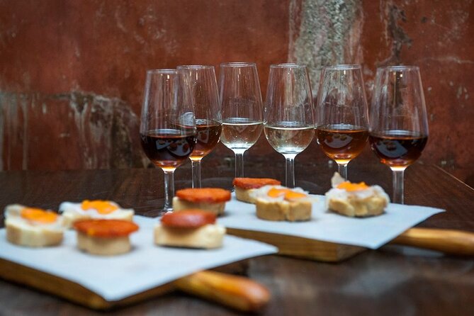 Ultimate Seville Tapas, Wine & History Small Group Tour - Walking, timing, and what to wear