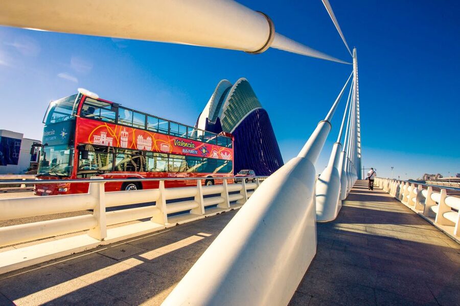 Valencia: 24 or 48-Hour Hop-on Hop-off Bus Ticket - Museums and the route back through the city