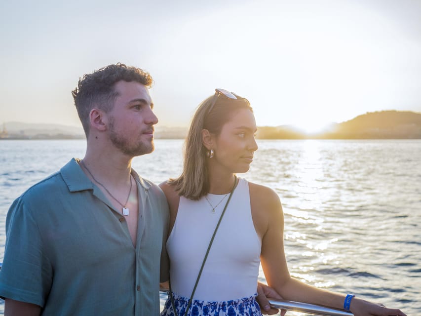 Valencia: Catamaran Cruise with Sunset Option - Why this simple Valencia cruise works