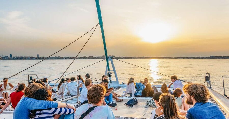 Valencia: Catamaran Cruise with Sunset Option - Leaving the dock and finding your seat