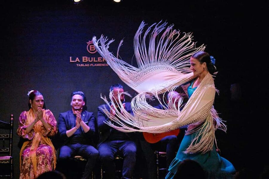 Valencia: Flamenco Show with Dinner at La Bulería - What Dinner Includes