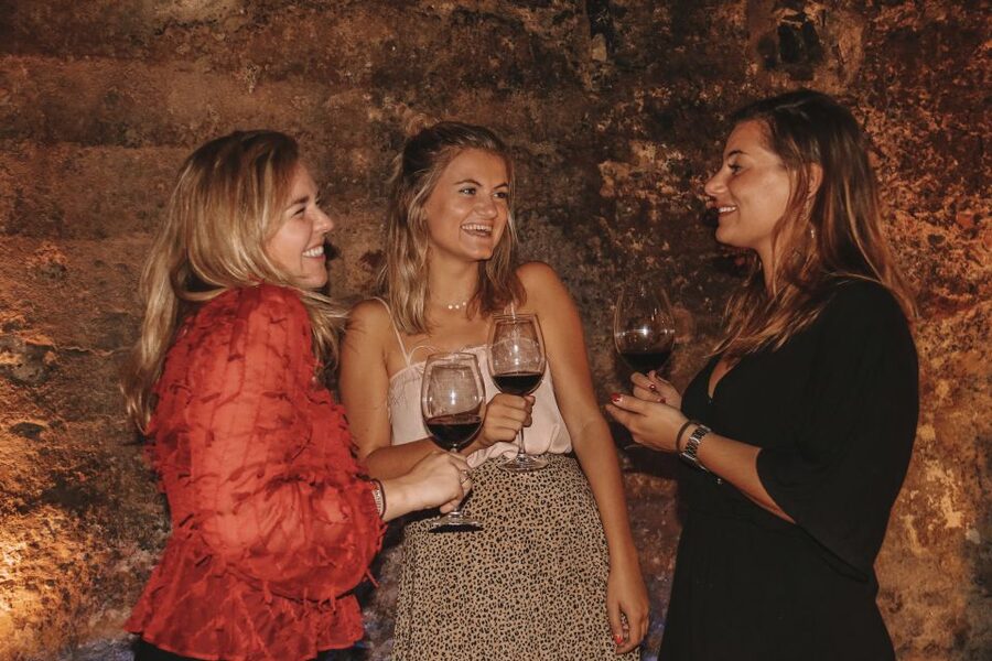 Valencia: Old Town Tour, Wine & Tapas in an 11th c. Monument - Book this tour or choose something else?