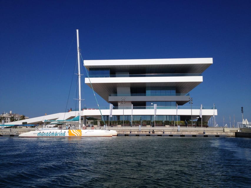 Valencia: Sailing Catamaran Cruise with Valencian Lunch - Choosing the catamaran seat that suits you