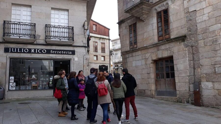 Vigo: Walking Tour with local History & Culture - Rúa do Príncipe and the Celta Vigo connection