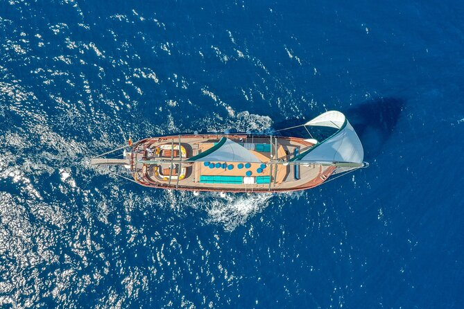 Wooden Boat Sailing with Tapa and Welcome Drink - A gentle start from Moll de les Drassanes